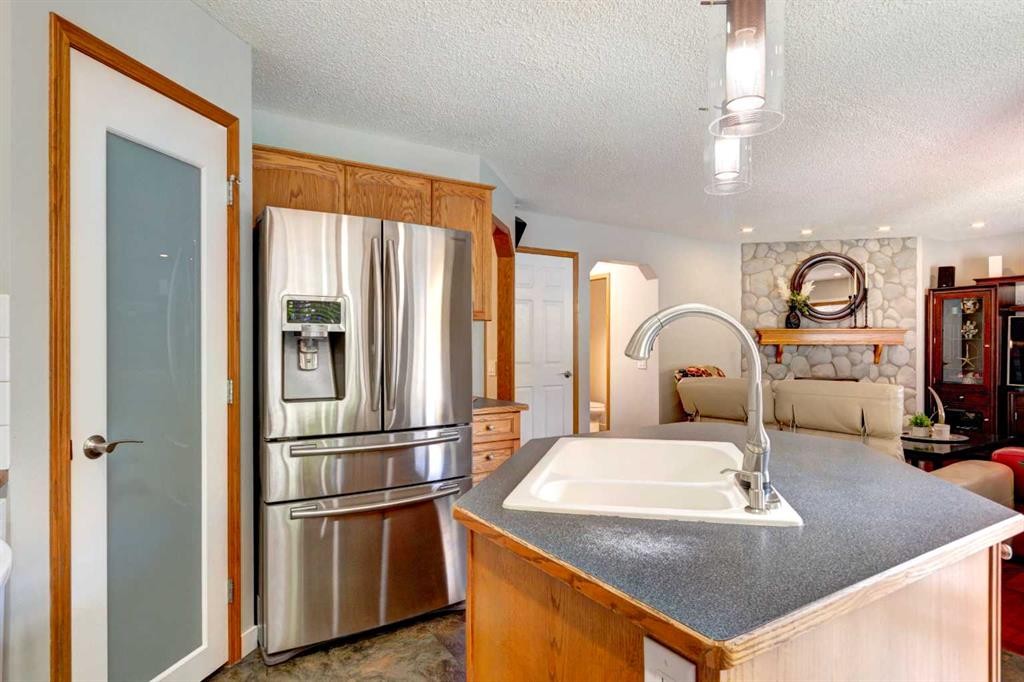 188 Mt Selkirk Close Se, Calgary, AB