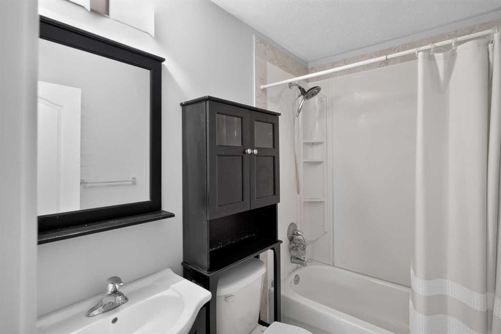 4703 Waverley Drive Sw, Calgary, AB