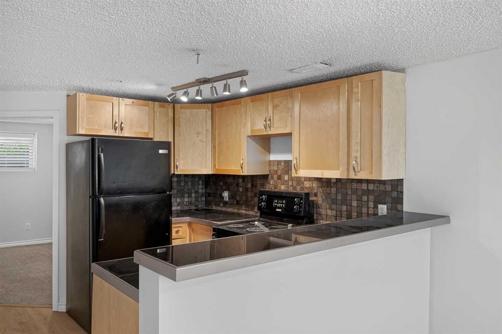 4703 Waverley Drive Sw, Calgary, AB