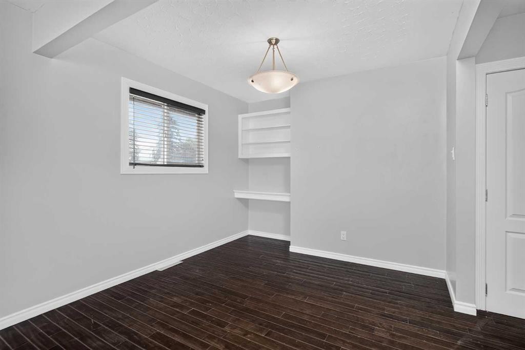 4703 Waverley Drive Sw, Calgary, AB