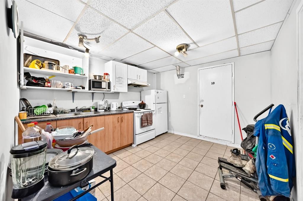 208 Temple Close Ne, Calgary, AB