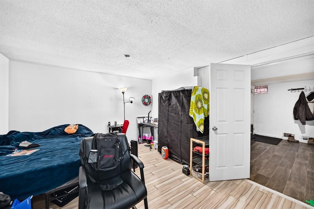 4940 Rundlewood Road Ne, Calgary, AB -
