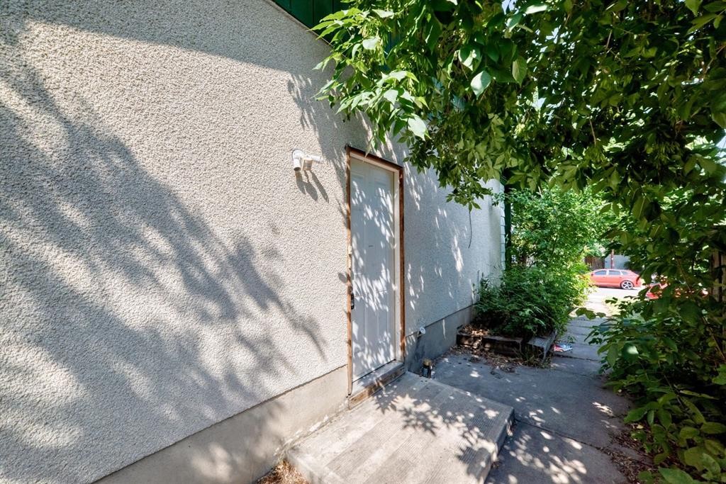 4940 Rundlewood Road Ne, Calgary, AB - Outdoor