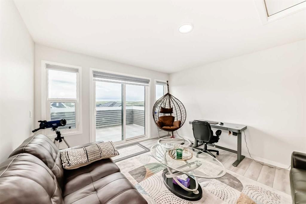 305 Edith Road Nw, Calgary, AB