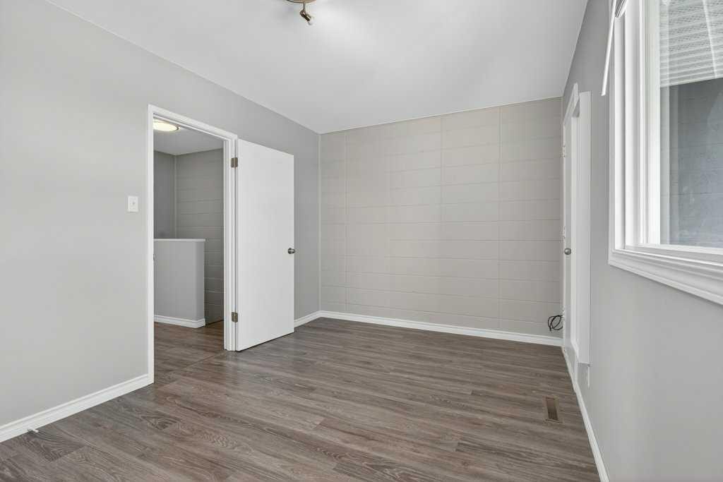 303-2211 19 Street Ne, Calgary, AB - Indoor Photo Showing Other Room