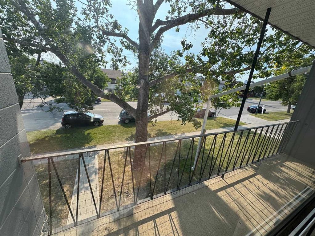 303-2211 19 Street Ne, Calgary, AB - Outdoor With Balcony