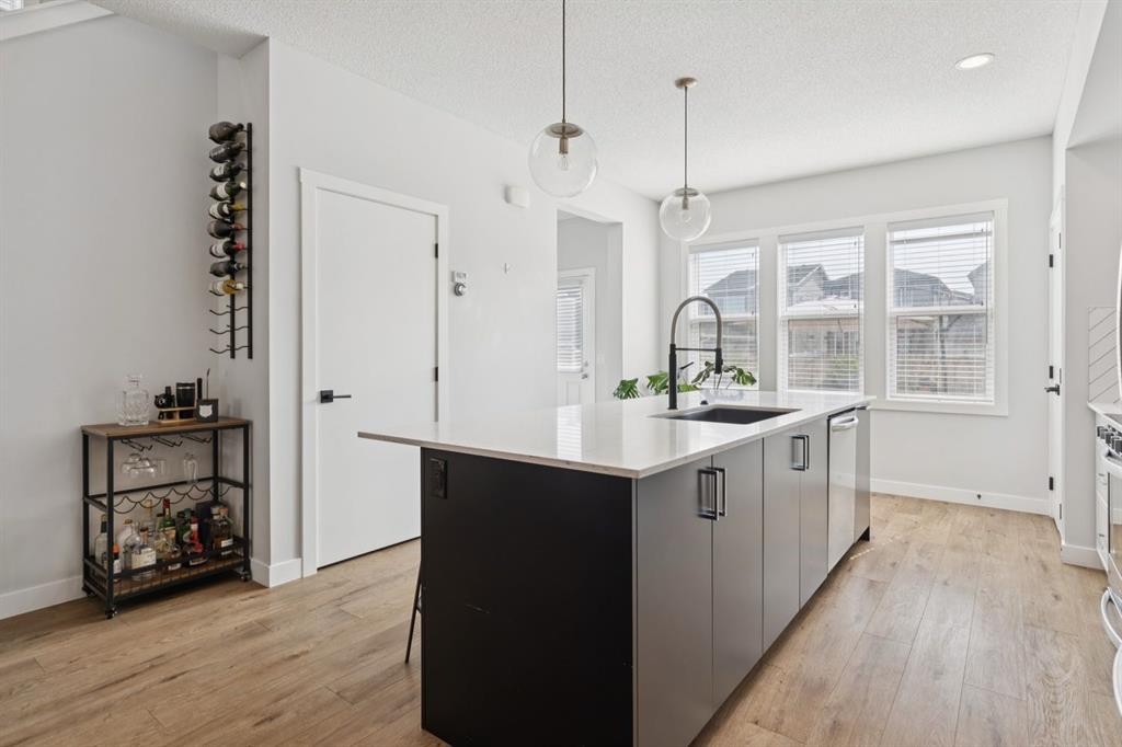 124 Wolf Willow Boulevard Se, Calgary, AB
