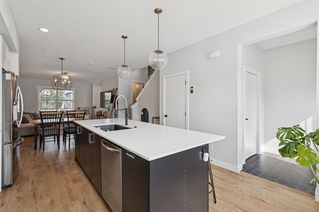 124 Wolf Willow Boulevard Se, Calgary, AB