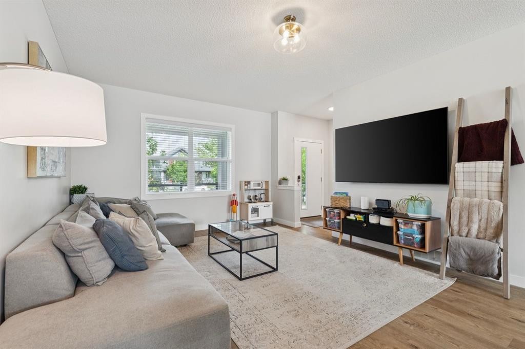124 Wolf Willow Boulevard Se, Calgary, AB