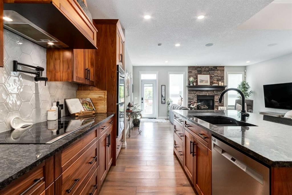 237 Aspenmere Circle, Chestermere, AB
