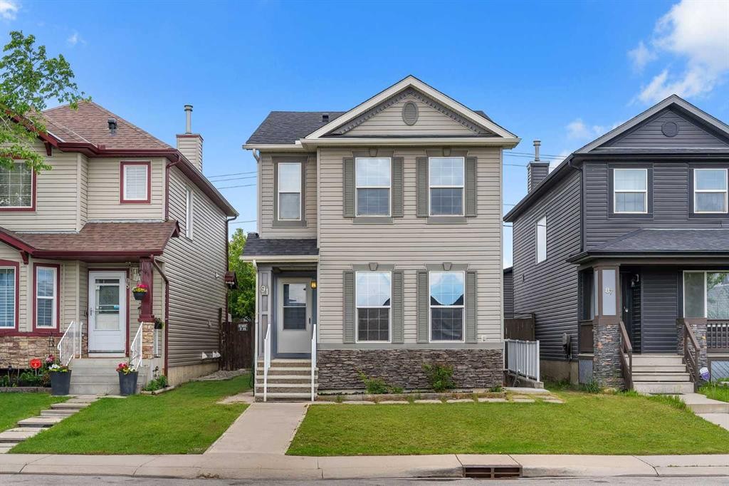 91 Saddlebrook Way Ne, Calgary, AB - Outdoor With Facade