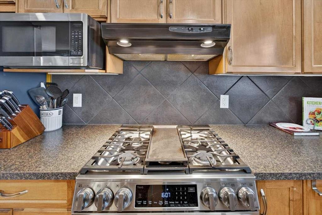 491 Copperpond Boulevard Se, Calgary, AB