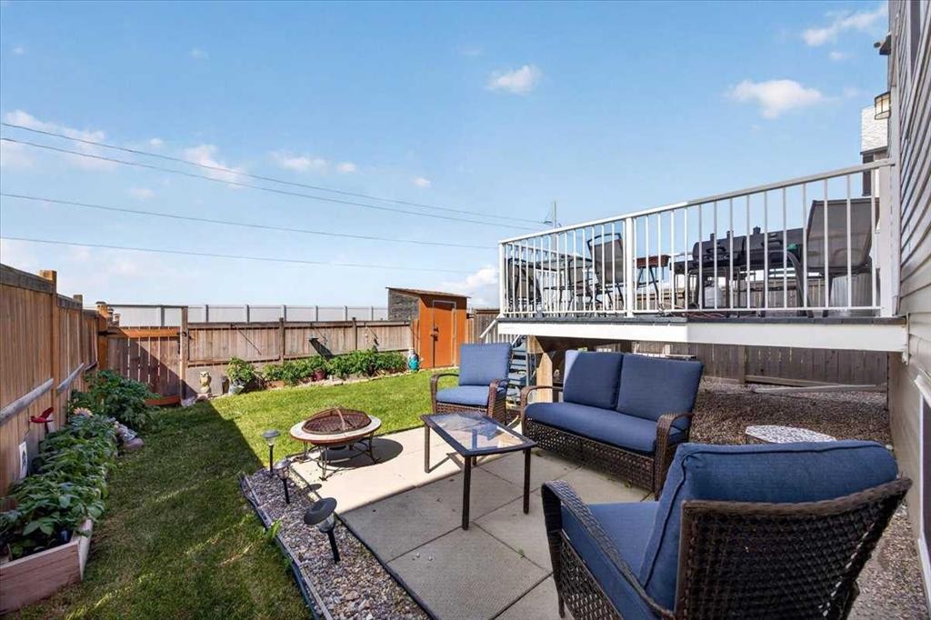 491 Copperpond Boulevard Se, Calgary, AB