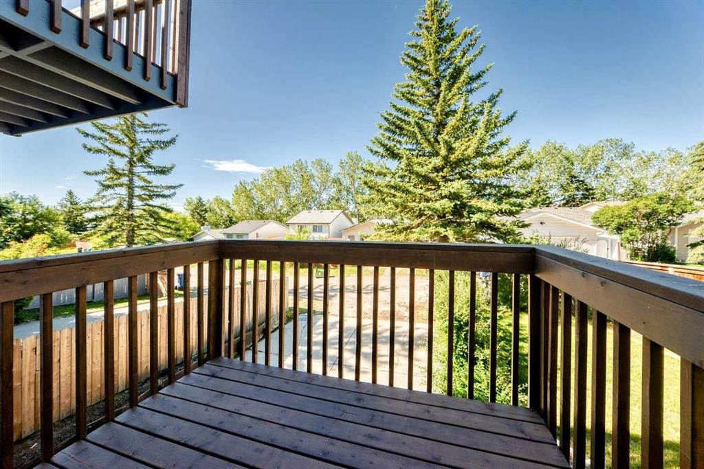 31 Ranchridge Way Nw, Calgary, AB - Outdoor With Balcony With Exterior