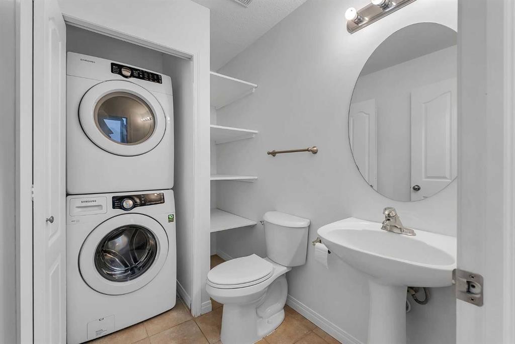 7 Saddlecrest Terrace Ne, Calgary, AB - Indoor Photo Showing Laundry Room