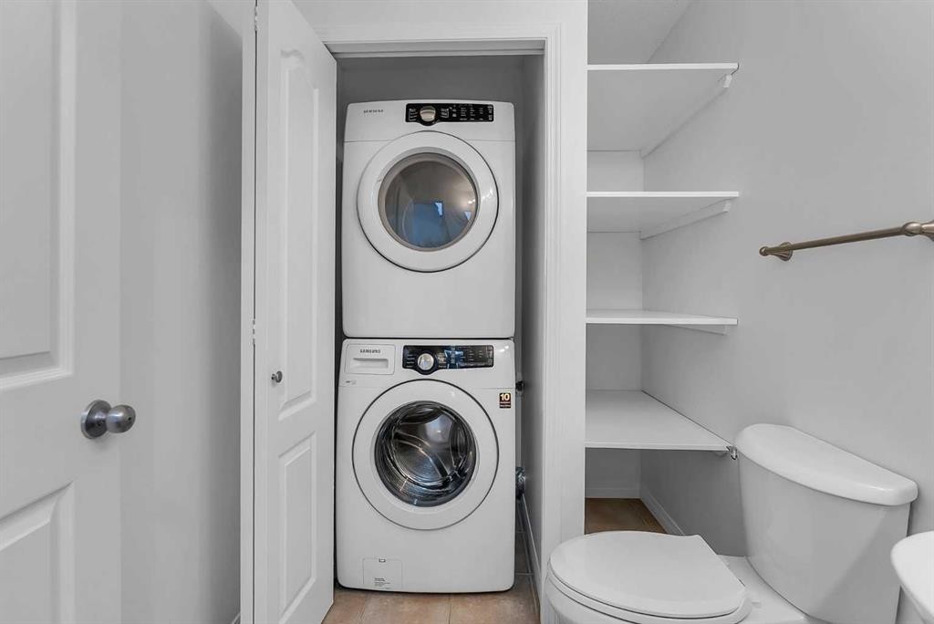 7 Saddlecrest Terrace Ne, Calgary, AB - Indoor Photo Showing Laundry Room