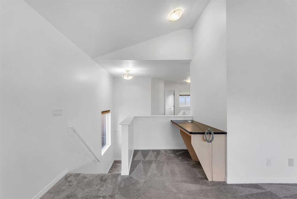 7 Saddlecrest Terrace Ne, Calgary, AB - Indoor Photo Showing Other Room