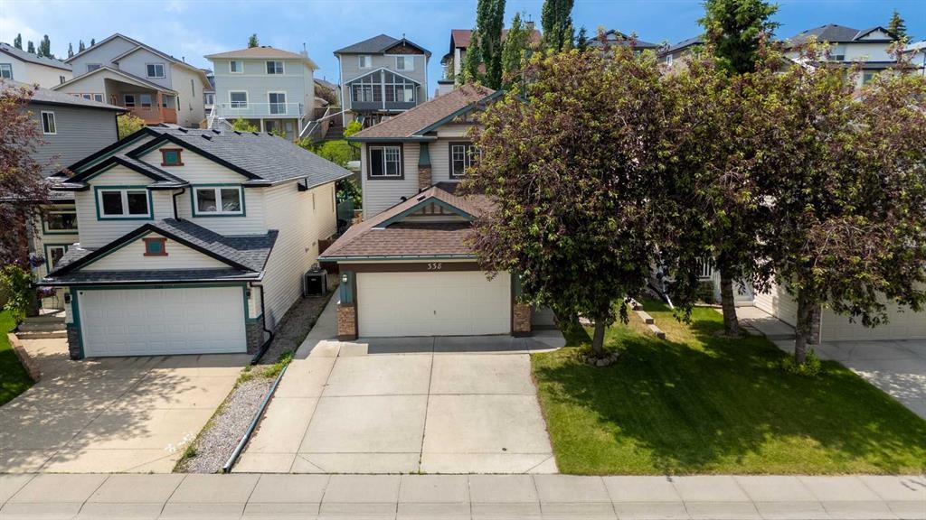 338 Panamount Drive Nw, Calgary, AB - Outdoor With Facade