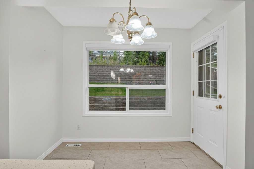 338 Panamount Drive Nw, Calgary, AB - Indoor Photo Showing Other Room
