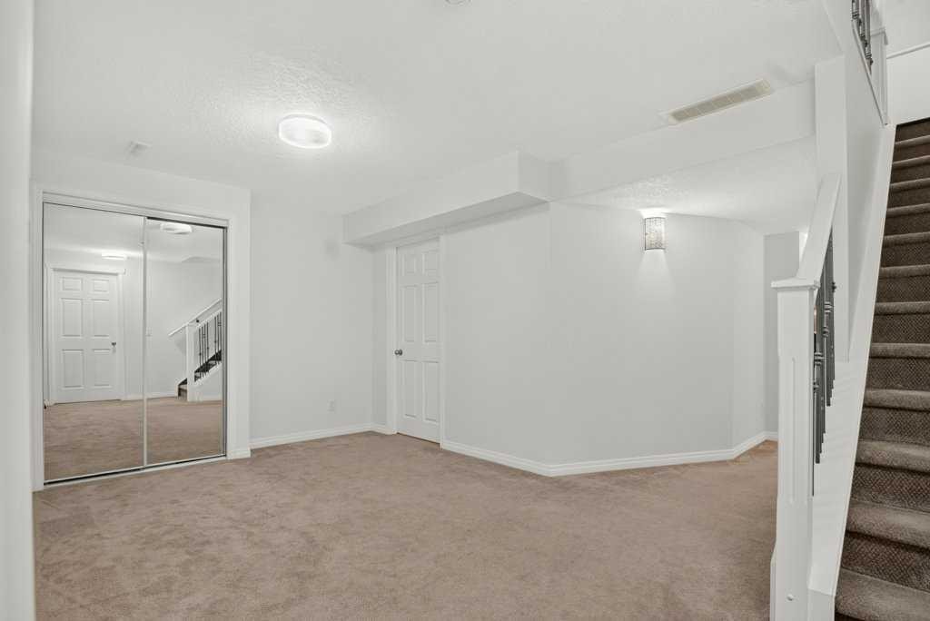 338 Panamount Drive Nw, Calgary, AB - Indoor Photo Showing Other Room