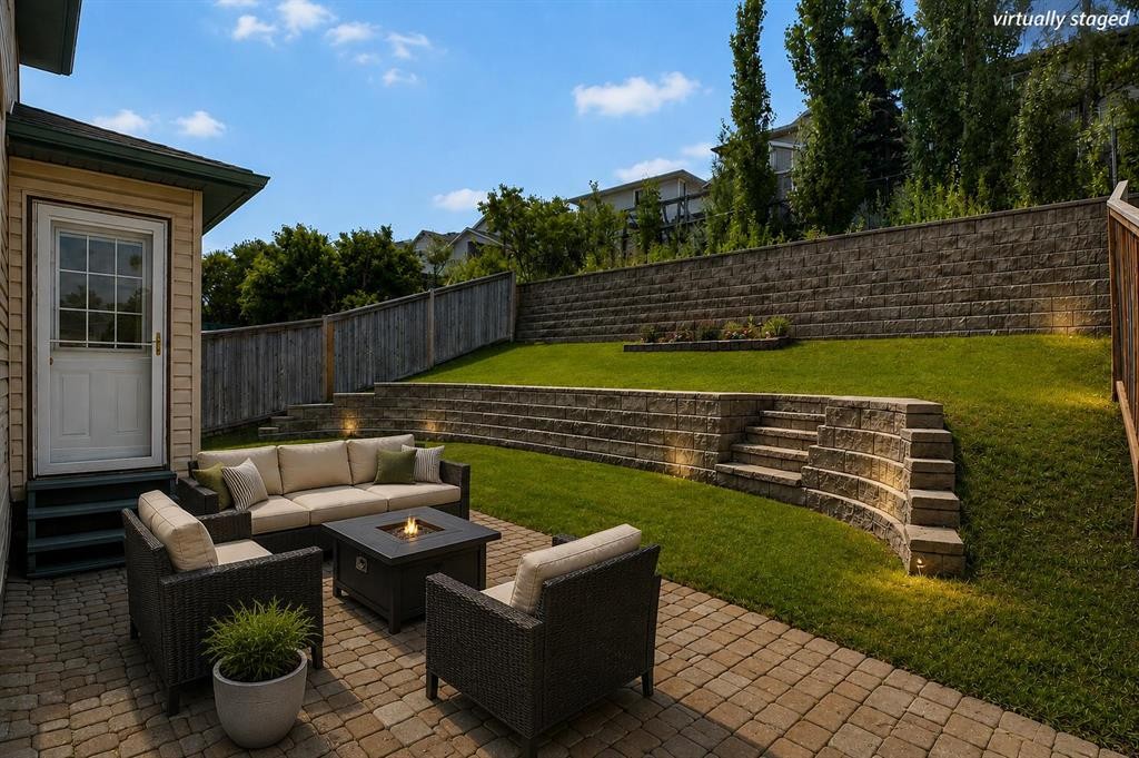 338 Panamount Drive Nw, Calgary, AB - Outdoor