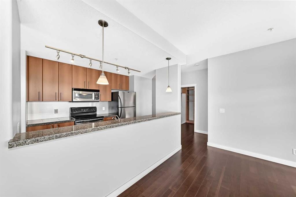 402-1010 Centre Avenue Ne, Calgary, AB