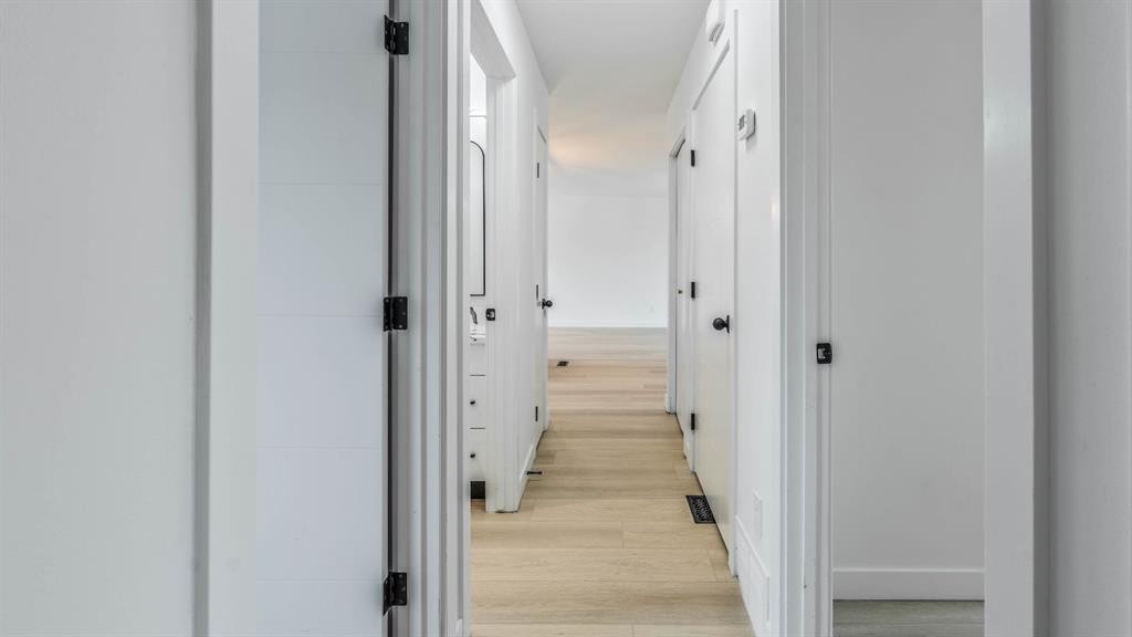 172 Pinewind Road Ne, Calgary, AB - Indoor Photo Showing Other Room