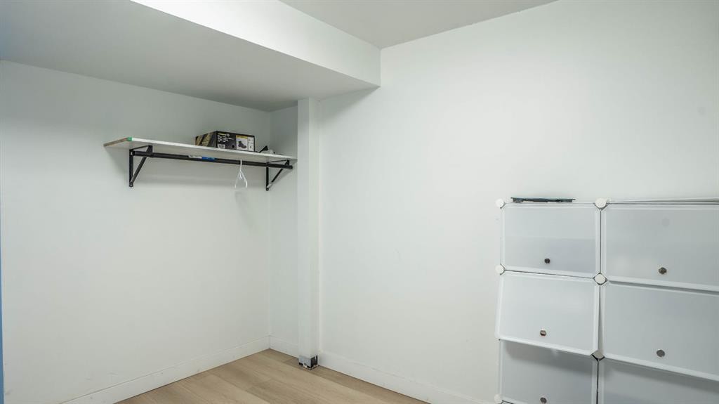 172 Pinewind Road Ne, Calgary, AB - Indoor