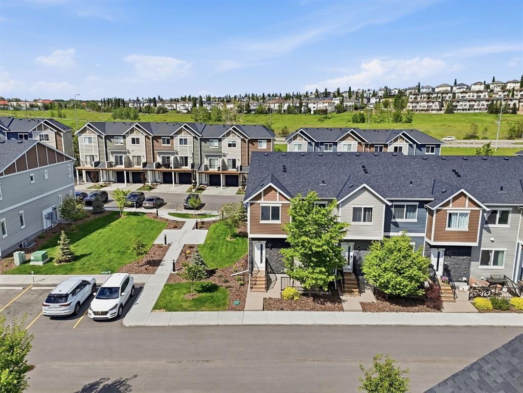 15 Tuscany Summit Square Nw, Calgary, AB - Outdoor With Facade