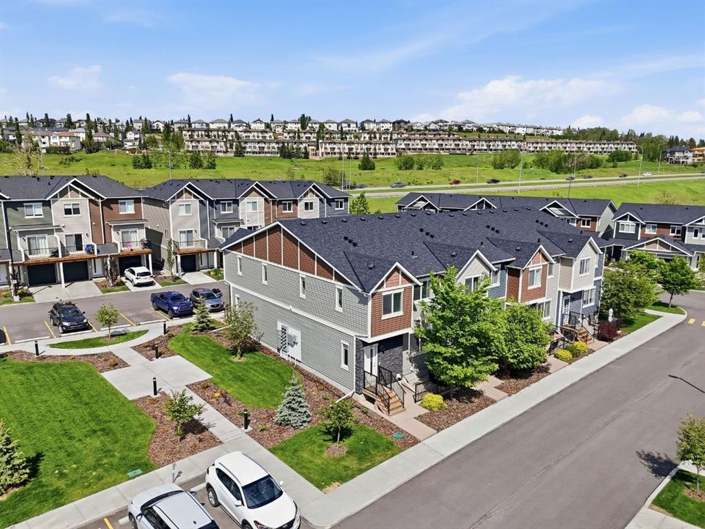 15 Tuscany Summit Square Nw, Calgary, AB - Outdoor With Facade