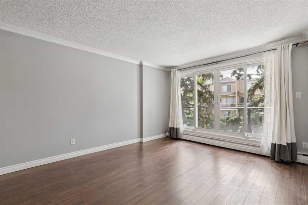 302-110 24 Avenue Sw, Calgary, AB