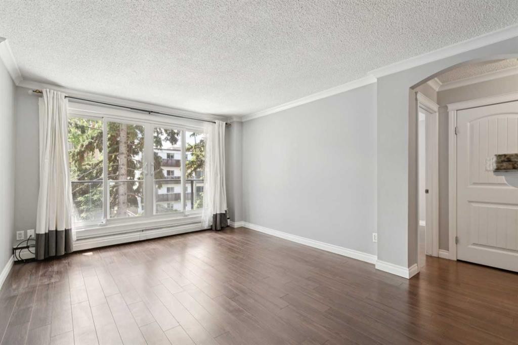 302-110 24 Avenue Sw, Calgary, AB
