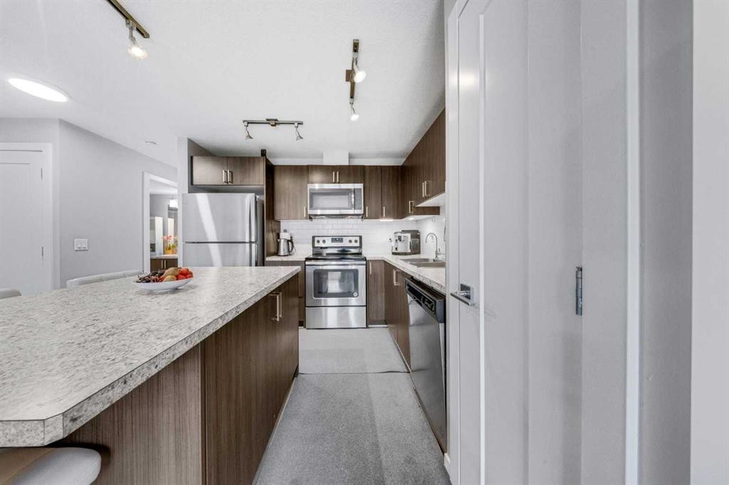 167 Sage Bluff Circle Nw, Calgary, AB