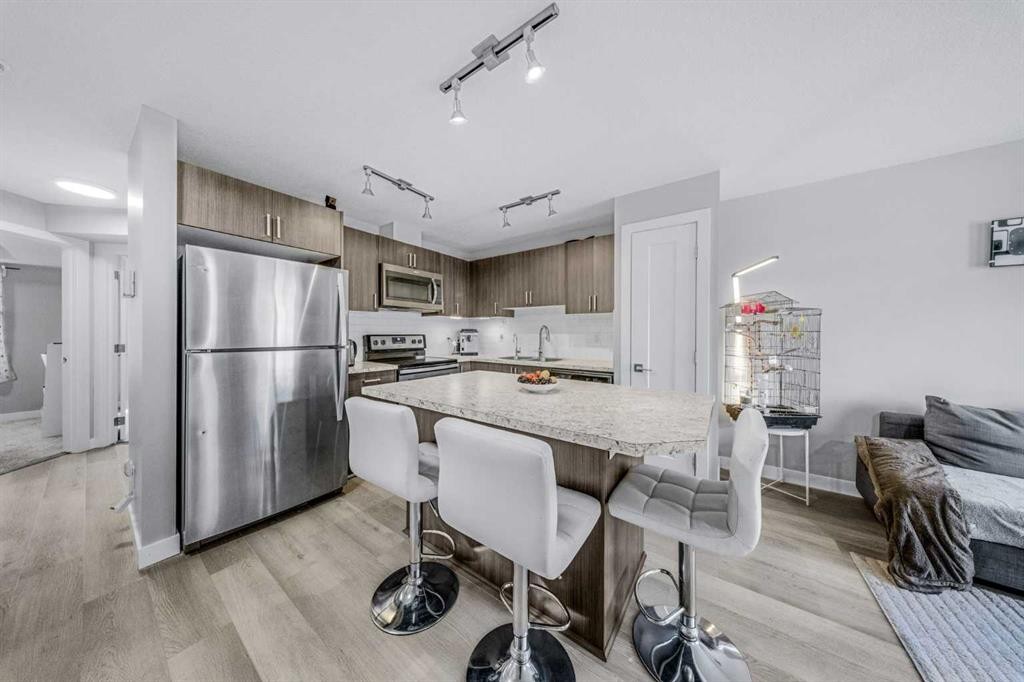 167 Sage Bluff Circle Nw, Calgary, AB