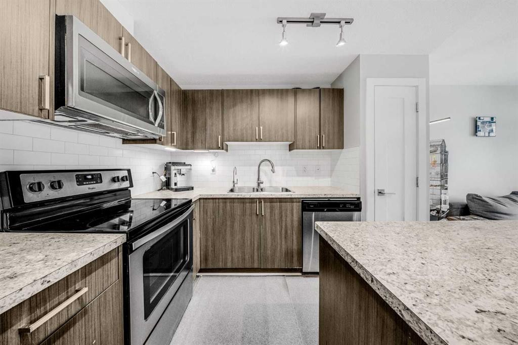 167 Sage Bluff Circle Nw, Calgary, AB