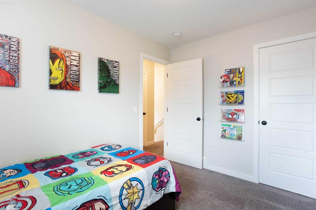 136 Highview Gate Se, Airdrie, AB - Indoor Photo Showing Bedroom