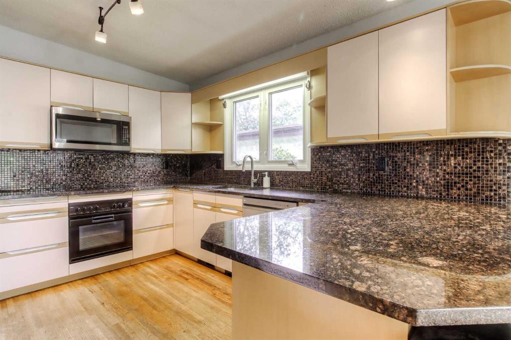 5839 66 Avenue Nw, Calgary, AB