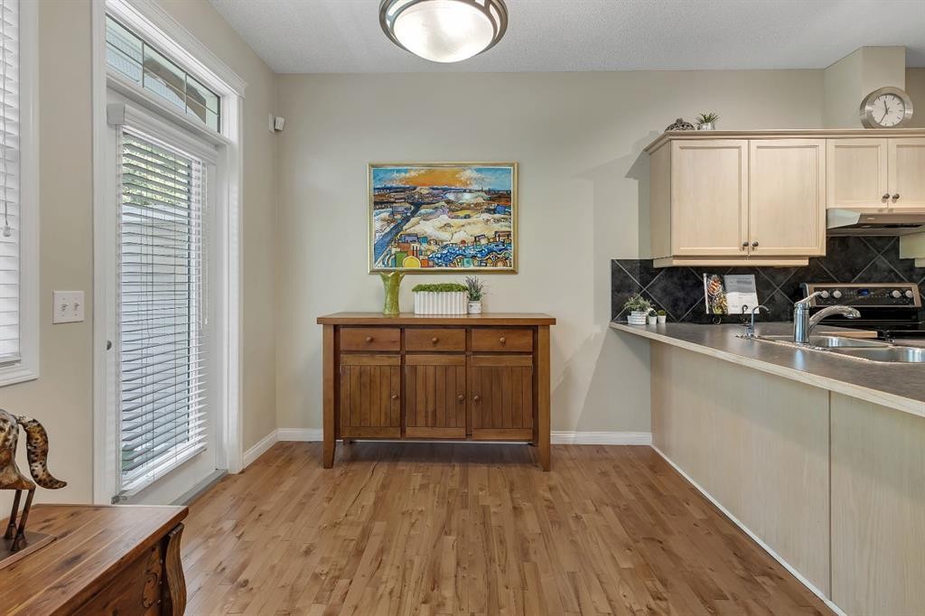 6 Discovery Heights Sw, Calgary, AB