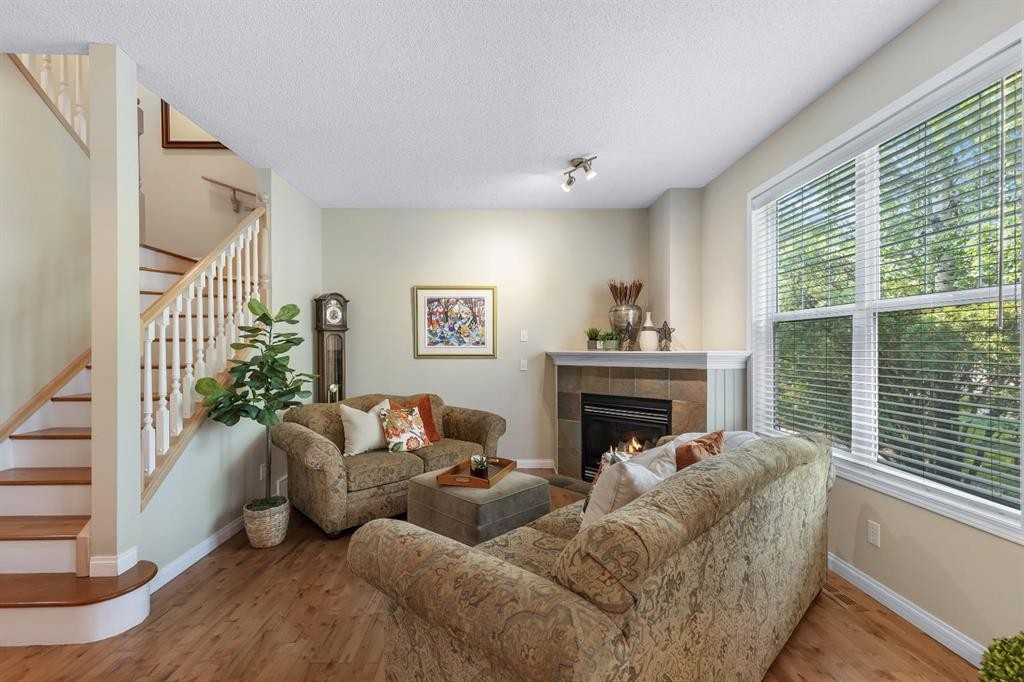 6 Discovery Heights Sw, Calgary, AB