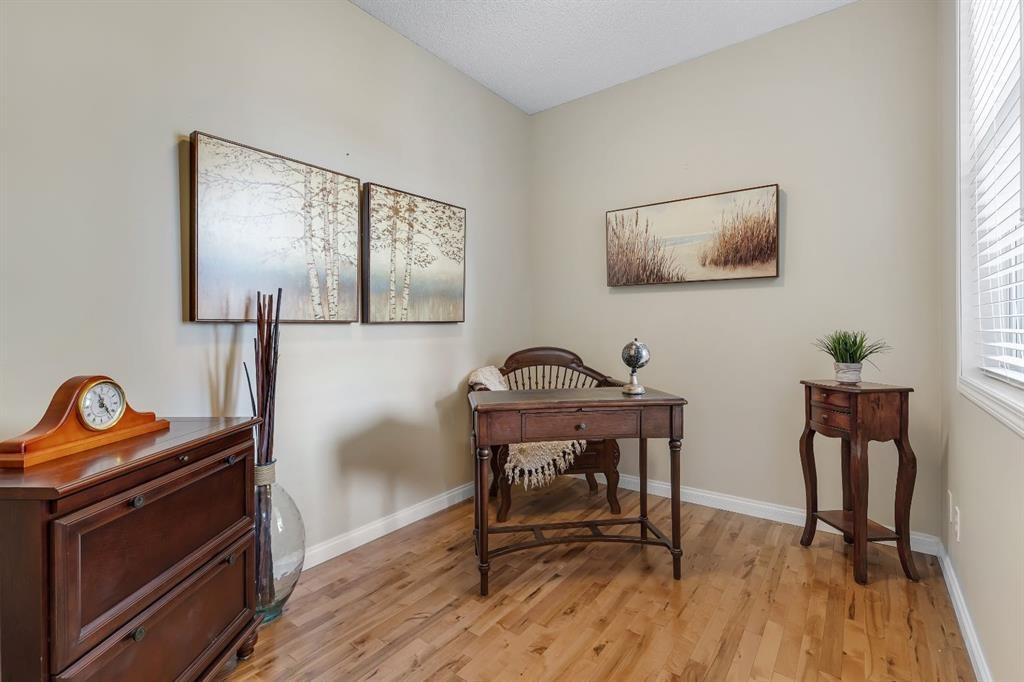 6 Discovery Heights Sw, Calgary, AB
