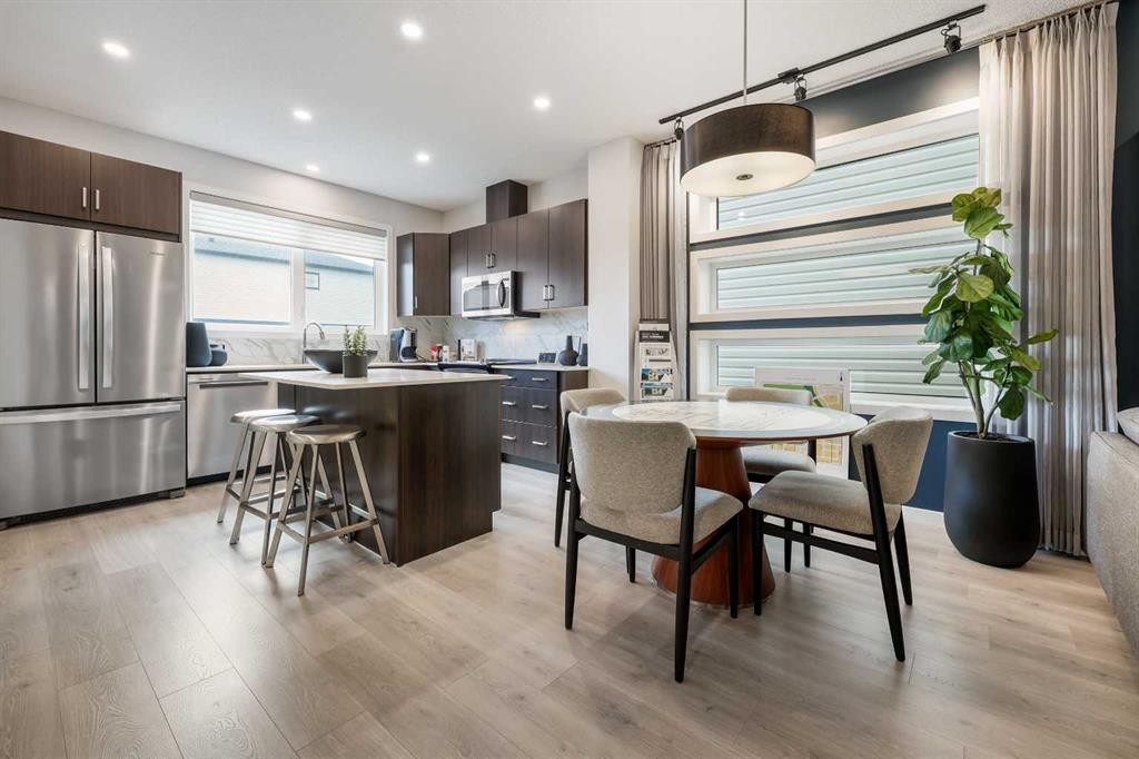 16 Amblefield View Nw, Calgary, AB - Indoor