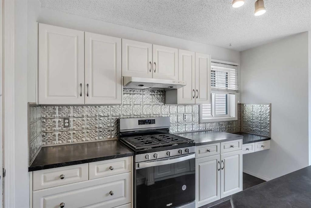 30 Citadel Crest Link Nw, Calgary, AB