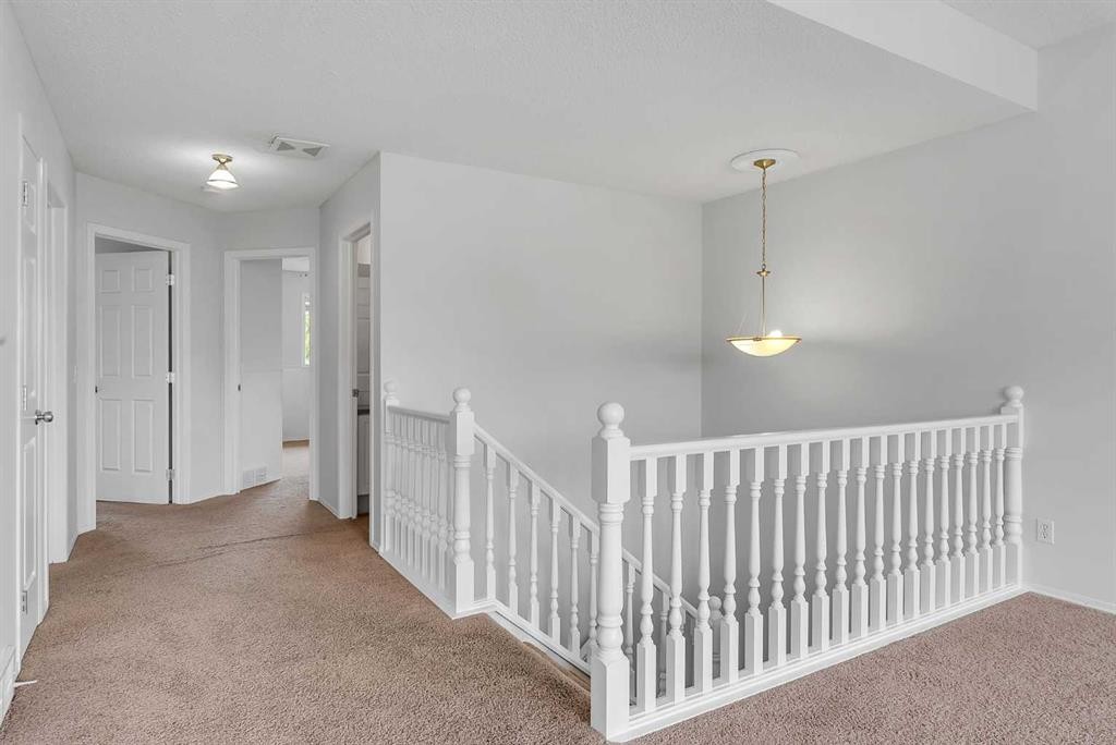 30 Citadel Crest Link Nw, Calgary, AB