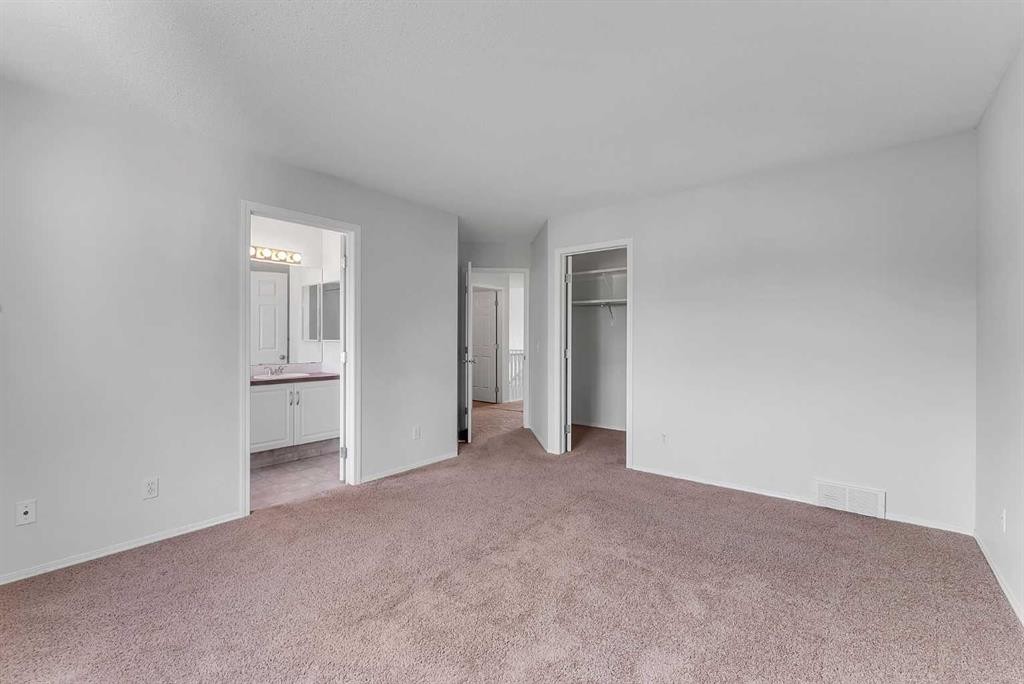 30 Citadel Crest Link Nw, Calgary, AB