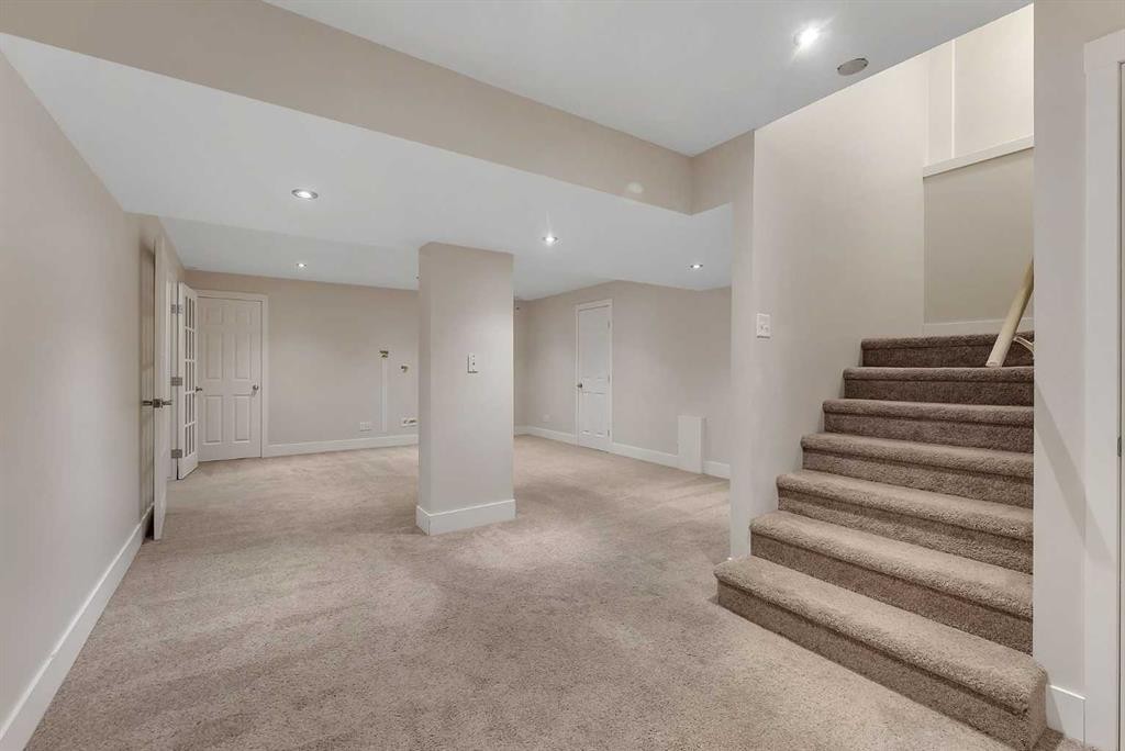 30 Citadel Crest Link Nw, Calgary, AB