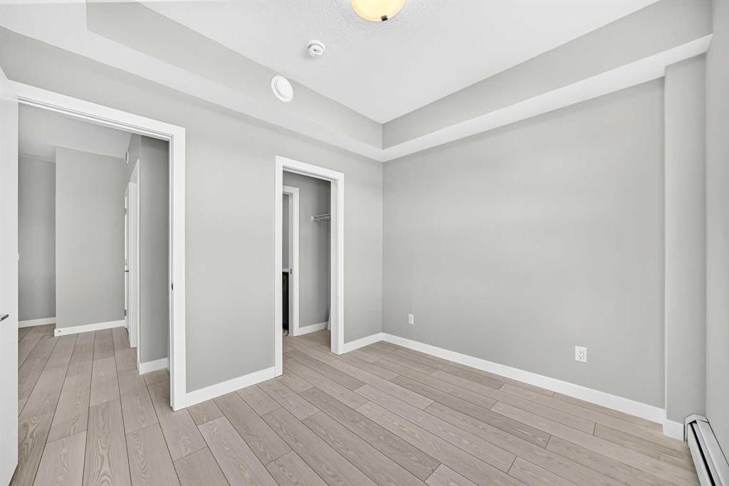 1217-63 Corner Glen Crescent Ne, Calgary, AB - Indoor Photo Showing Other Room