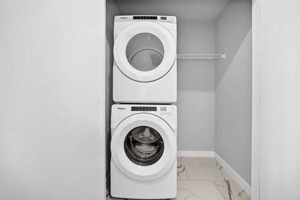 1217-63 Corner Glen Crescent Ne, Calgary, AB - Indoor Photo Showing Laundry Room