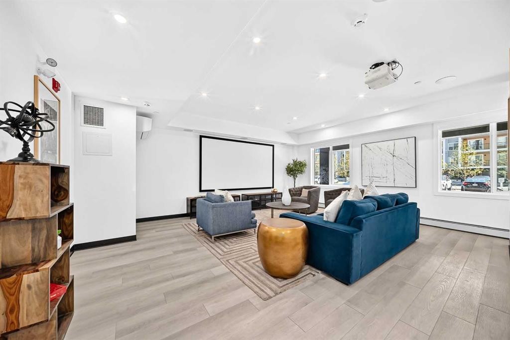 1217-63 Corner Glen Crescent Ne, Calgary, AB - Indoor