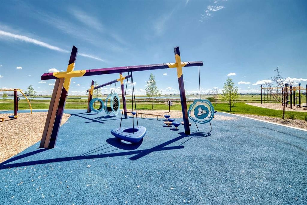1217-63 Corner Glen Crescent Ne, Calgary, AB - Outdoor With View