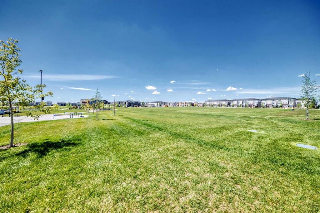 1217-63 Corner Glen Crescent Ne, Calgary, AB - Outdoor With View